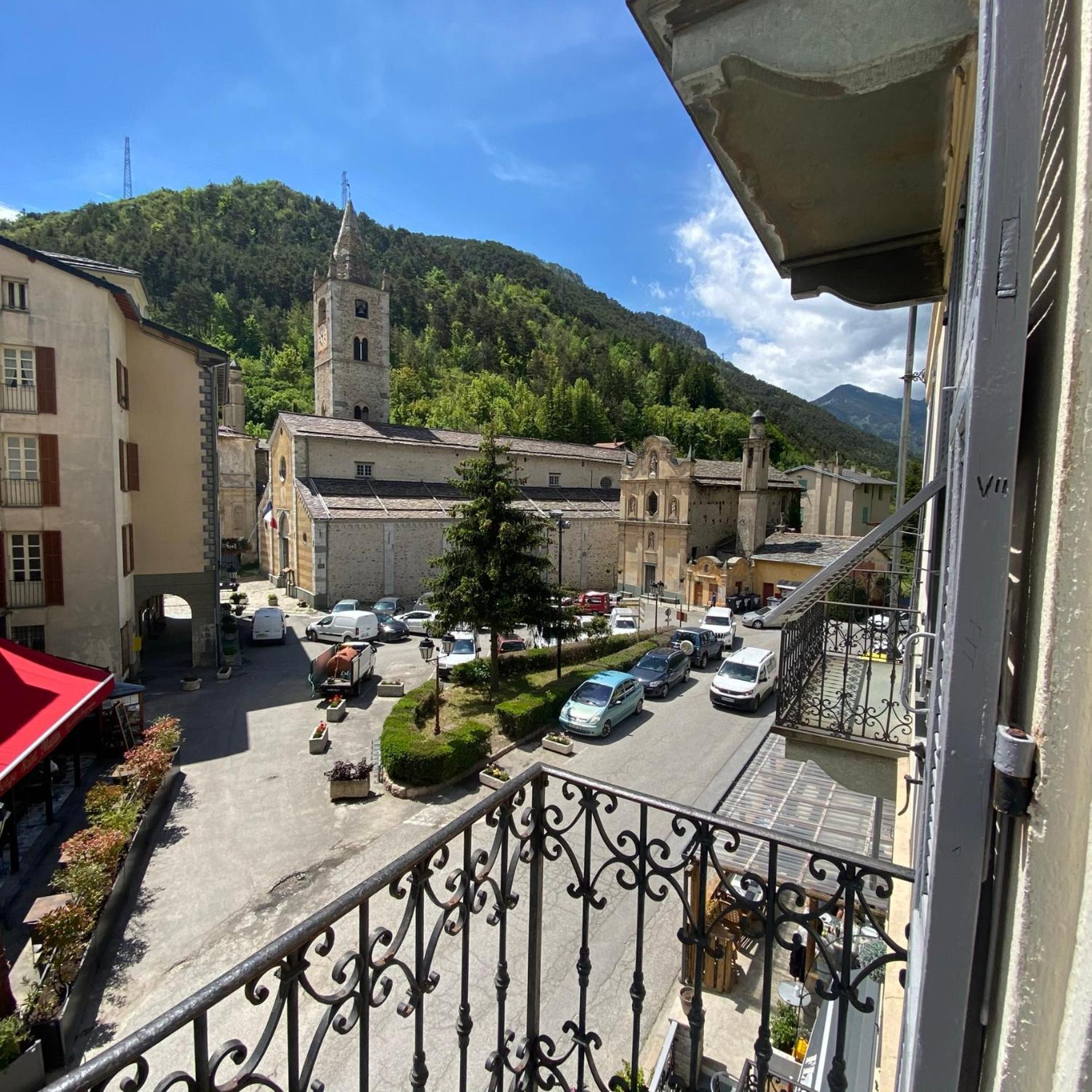 Hotel Fleur Des Alpes La Brigue Zewnętrze zdjęcie